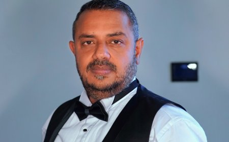 FAROOQ SHAIKH: Building Experiences. Engineering the Future.